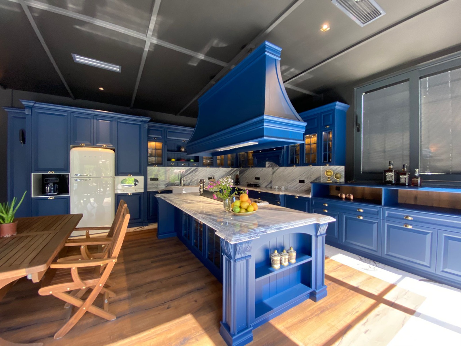 مطبخ عصري متكامل